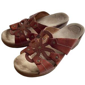Dansko Serena Heeled Sandals Size 40 / 9 Brown Leather Slip On Wedge Shoes